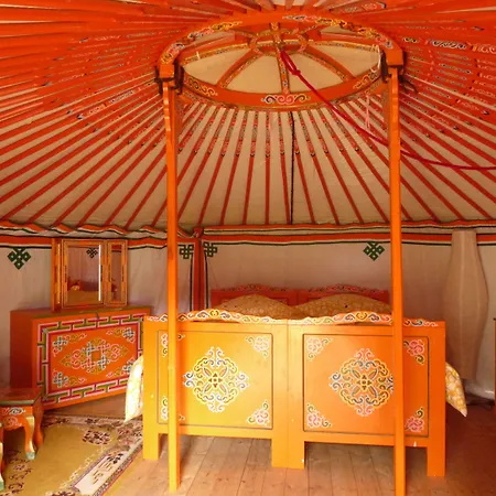 Hytte Yourte Nomade-lodge La Chapelle-Gauthier (Seine-et-Marne)