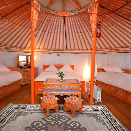Yourte Nomade-lodge * Les Ecrennes